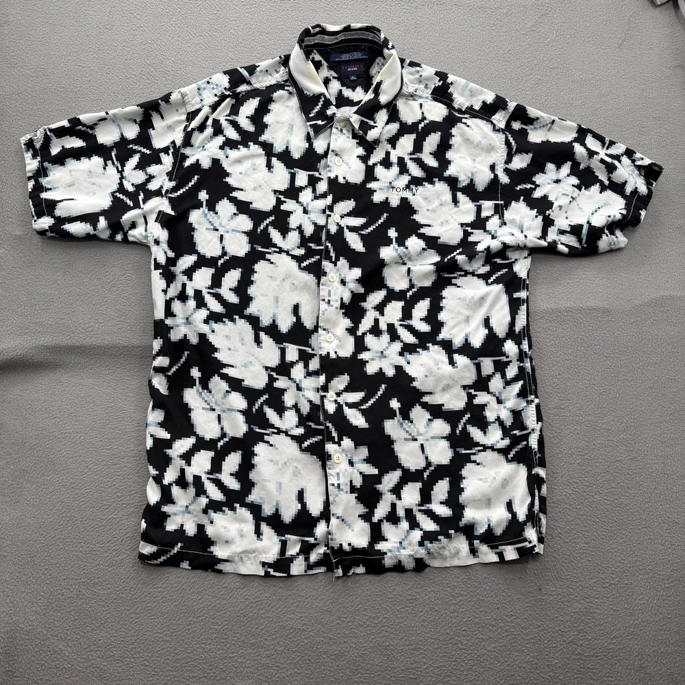 Vintage‎ Tommy Jeans Shirt Mens XL Black Floral Hawaiian Short Sleeve Button Up